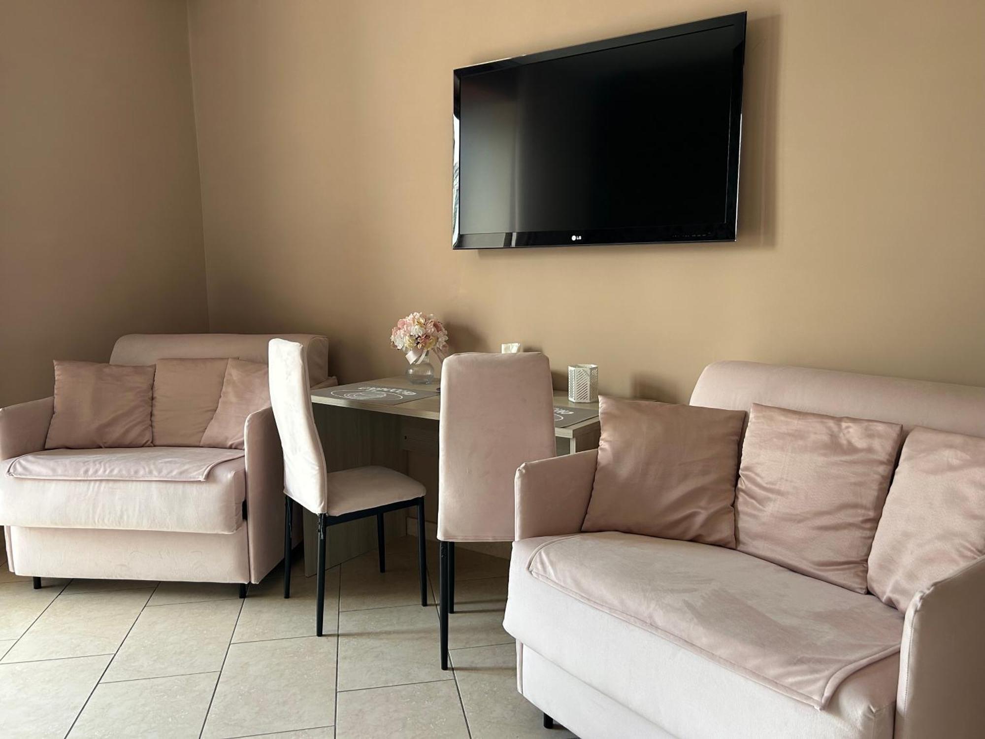 Home Elisabet Наполи Екстериор снимка
